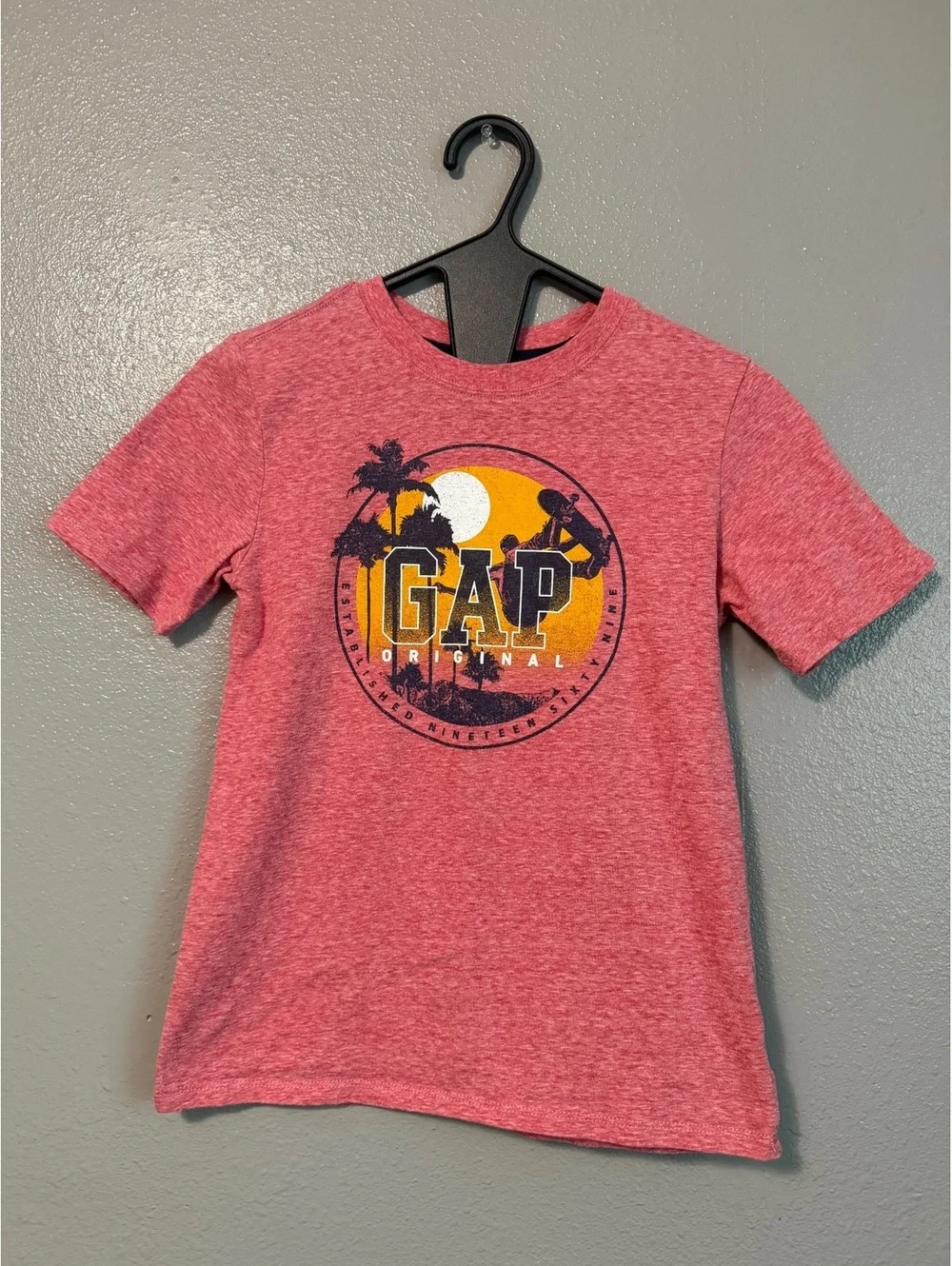 GAP Original Sunset Skate Graphic Tee Kids Red Heather Short Sleeve